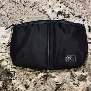 Roots Toiletries Bag‎